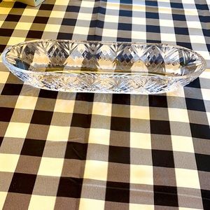 Crystal bread dish